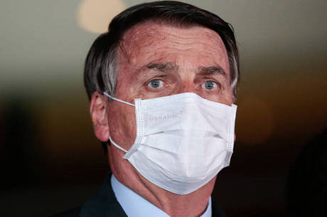 Bolsonaro aprova medida que libera R$ 16 bilhões a Estados e municípios