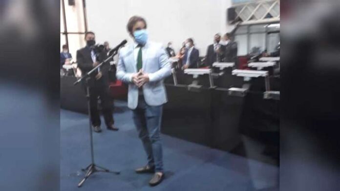 14-14-36-toni-cunha-2