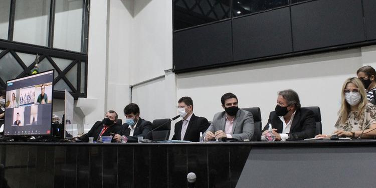 Auxílio de R$ 2 mil para bares e restaurantes será votado nesta terça, na Alepa