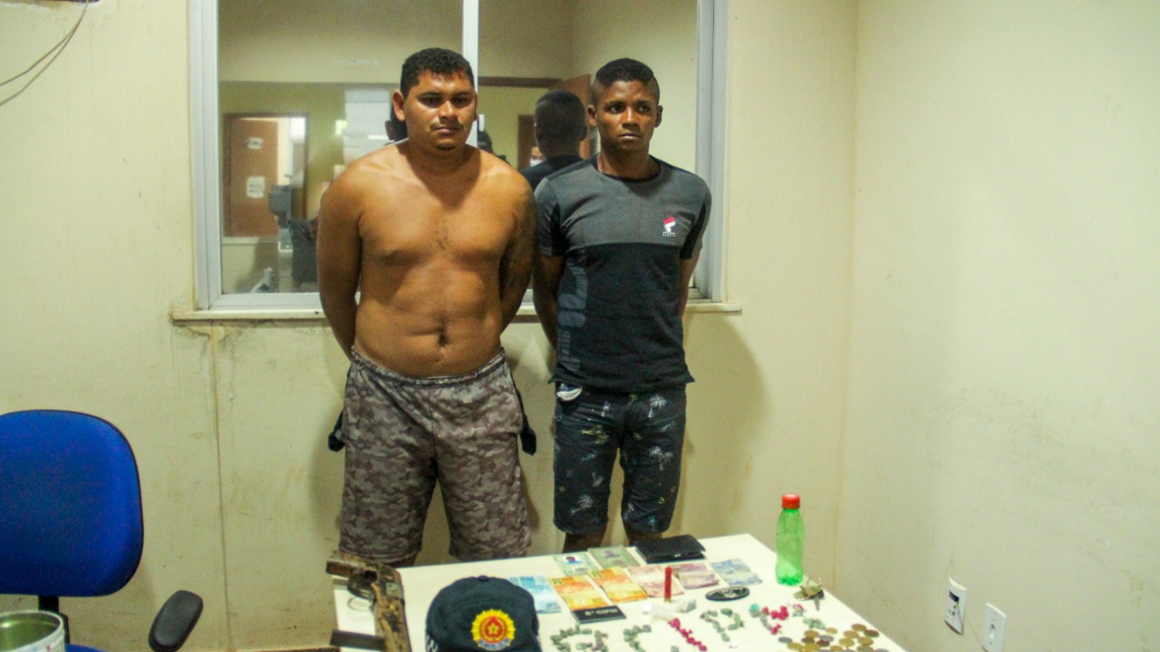 Moju: dois homens são pegos pela PM com muita droga e uma arma no Parque Verde
