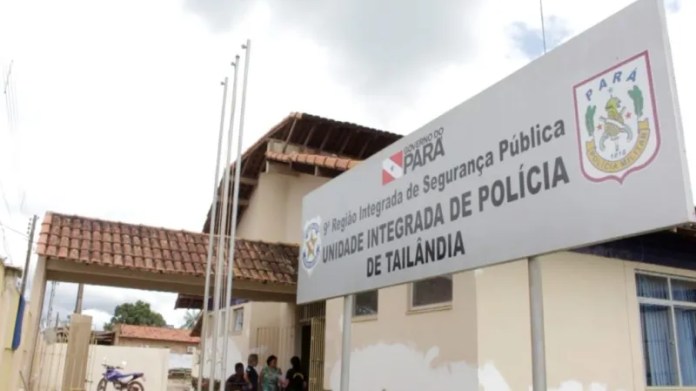 policia-cumpre-mandado-acusado-estupro-tailandia-800x449