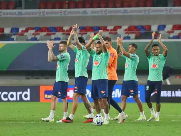 Selec-o-Brasileira-faz-ultimo-treino-em-Belem.webp