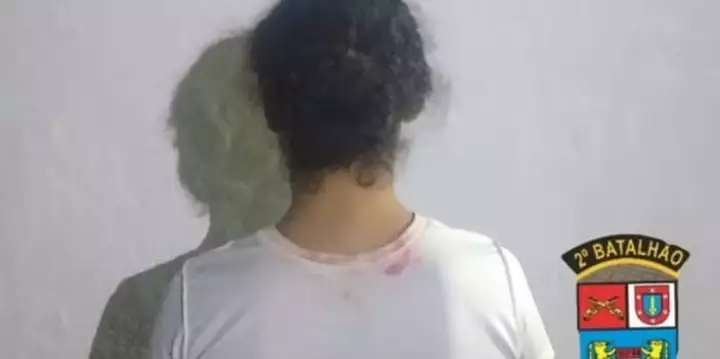 Polícia prende mulher suspeita de jogar ácido em jovem no Paraná