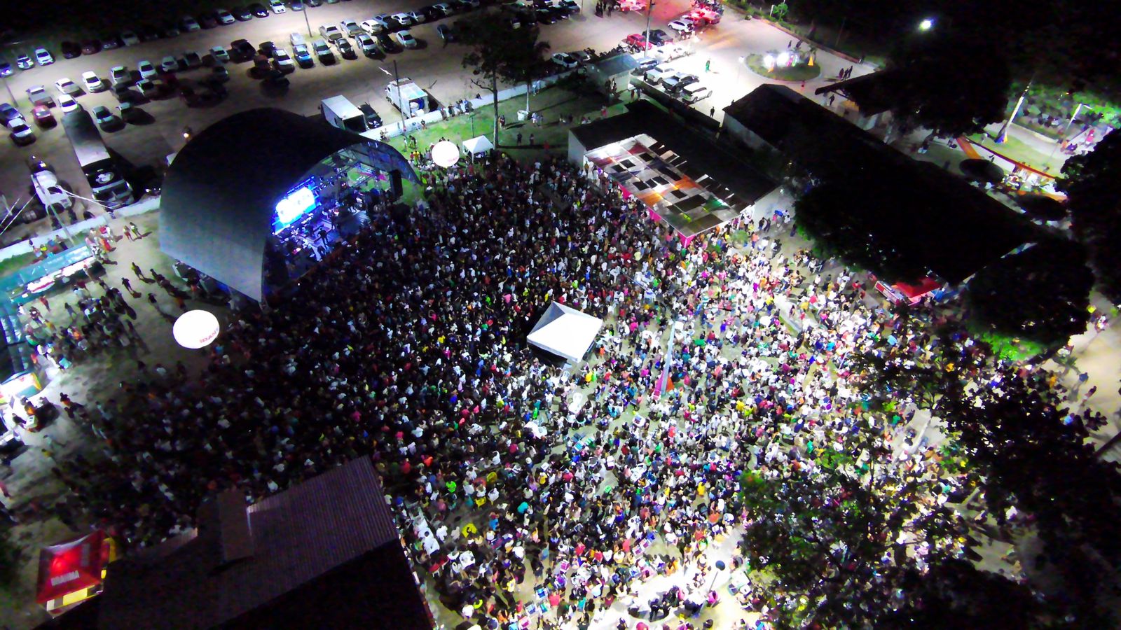 Luau 2024 do Balneário O Levi agitou a noite dos Mojuenses