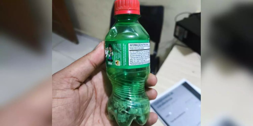 Adolescente é apreendido após PM encontrar garrafa plástica com drogas no Pará
