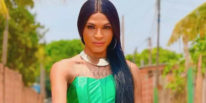 Cantora trans é achada morta com mãos e pés amarrados