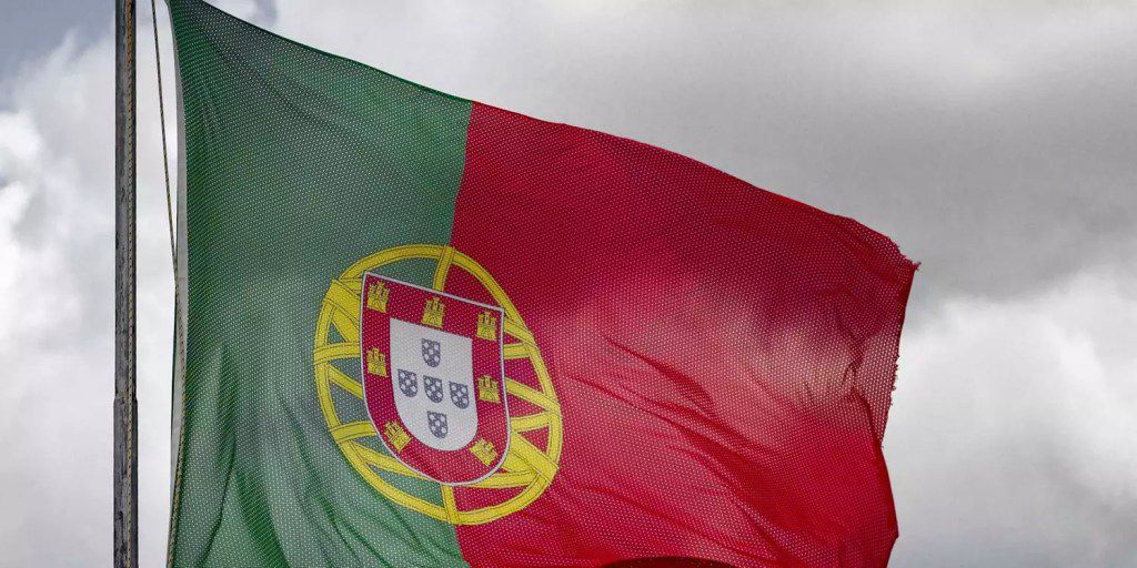 Portugal vai notificar 5,3 mil brasileiros para que deixem o país