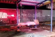 Homem em situação de rua é morto com tiros na cabeça enquanto dormia em parada de ônibus