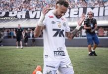 Neymar renova contrato com o Santos e fica no clube até dezembro de 2026