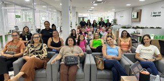 Sicredi Moju realiza chá especial em homenagem ao Dia da Mulher