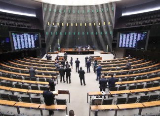 Câmara prioriza PEC para acabar com jornada 6×1 e mantém embate com governo