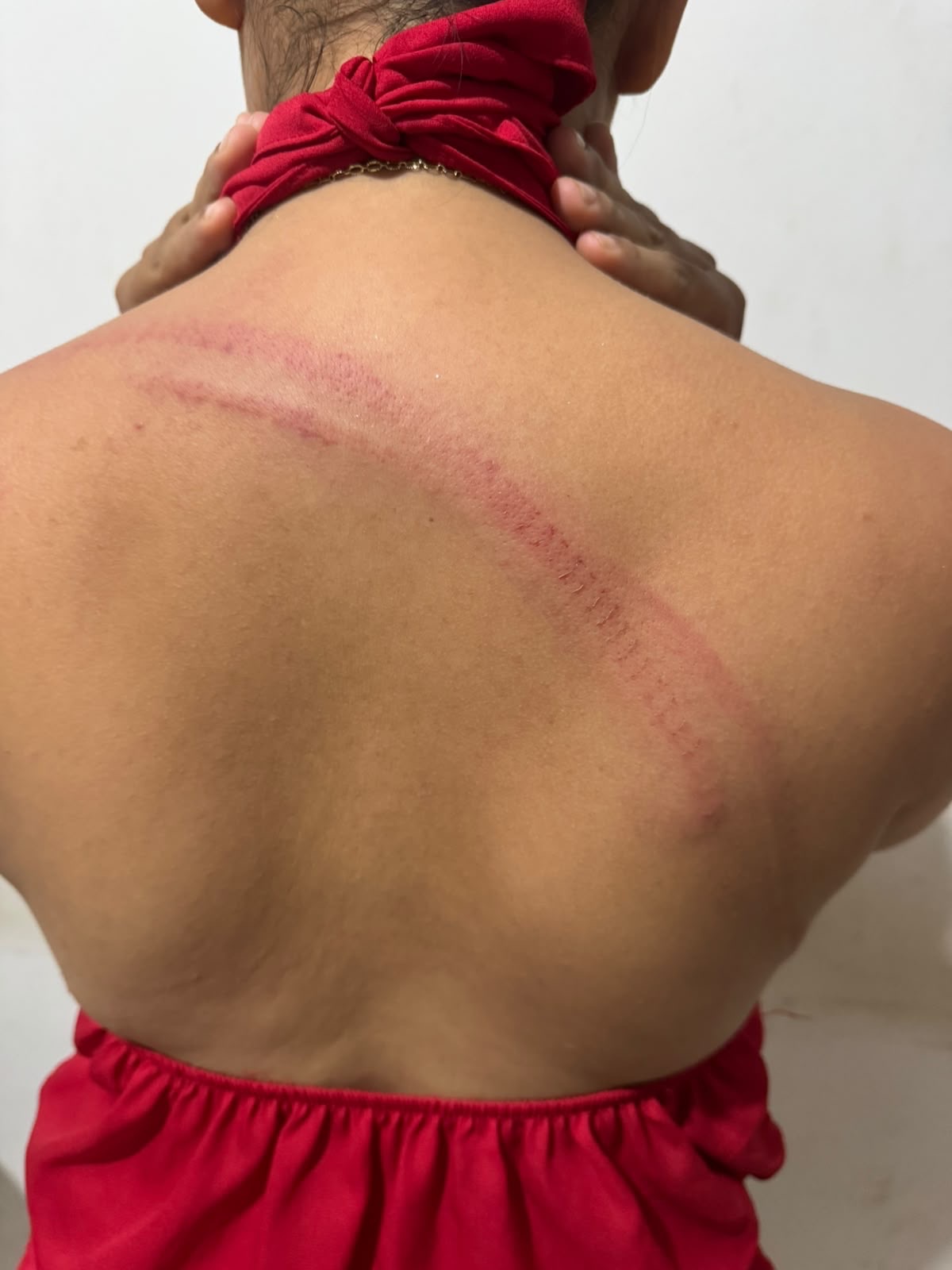 Briga entre mulheres termina em quebra-quebra e agressão em Tailândia